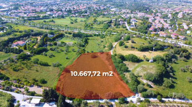 URLA'NIN MERKEZİNDE SATILIK ARAZİ..