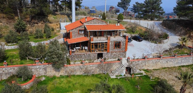Kemalpaşa Yukarıkızılca'da Müstakil Taş Ev