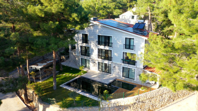 Site İçerisinde Müstakil Havuzlu Eşyalı Lüks Villa