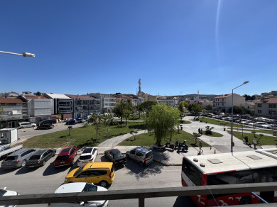 Urla Merkezde Hem konut Hem İşyeri İçin İdeal