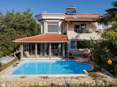 Seferihisar Ulamış'ta Müstakil Süper Villa