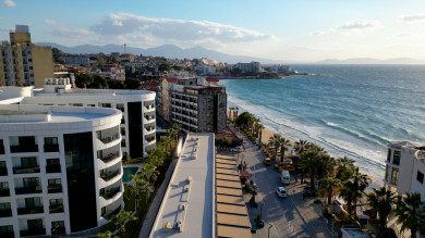 Kuşadası Kadınlar Denizinde Eşsiz Yalı Daireleri