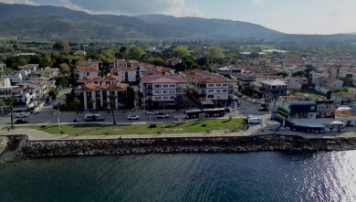 Güzelbahçe Yalı Mahallesi'nde Deniz Manzaralı Daire